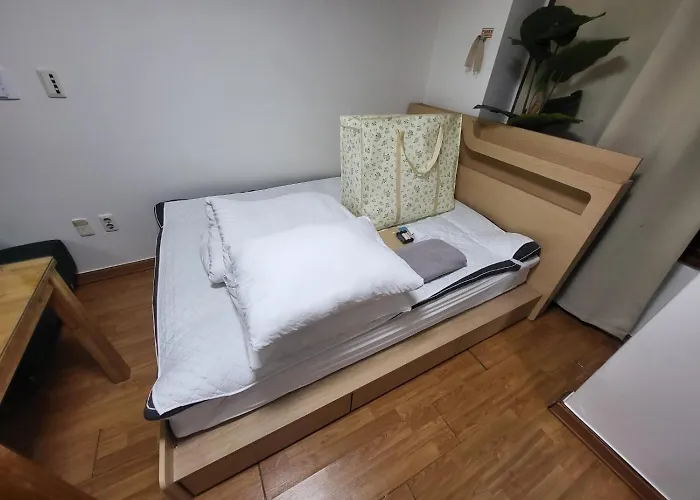 2-2508 #gangnam Stn, 5-min #yeoksam Stn, 3-min #ott #concierge Gangnam Managed Daire Seul