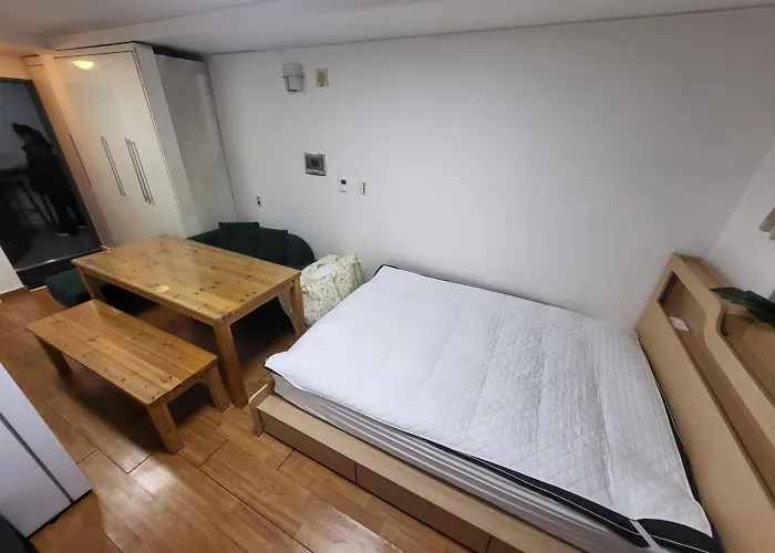 2-2508 #gangnam Stn, 5-min #yeoksam Stn, 3-min #ott #concierge Gangnam Managed *